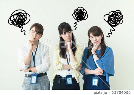 困るOL 困るOL 53704036