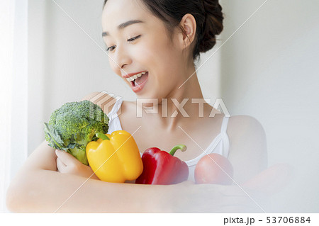 女性 ヘルシー 女性 ヘルシー 53706884