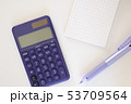 電卓とペンとメモ 53709564