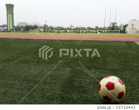 サッカー場 53710442