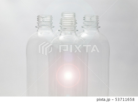 ペットボトル ペットボトル 53711658