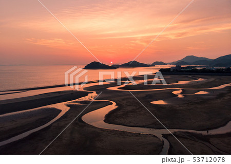 父母ヶ浜夕景空撮 53712078