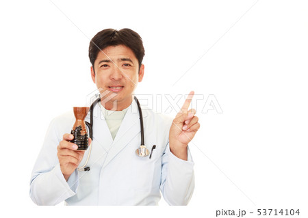 禁酒を勧める医師 禁酒を勧める医師 53714104