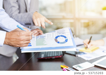 Team meting. Project plan brainstorming Team meting. Project plan brainstorming 53715203