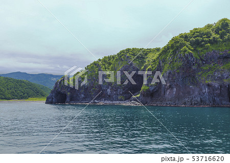 知床半島　海上より夏景 53716620