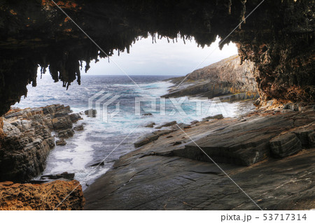 Admiral's Arch formation on Kangaroo Island, Admiral's Arch formation on Kangaroo Island, 53717314