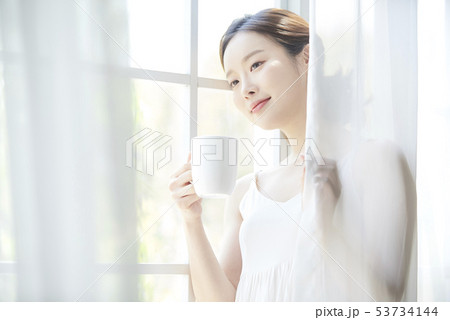 女性　ライフスタイル 53734144