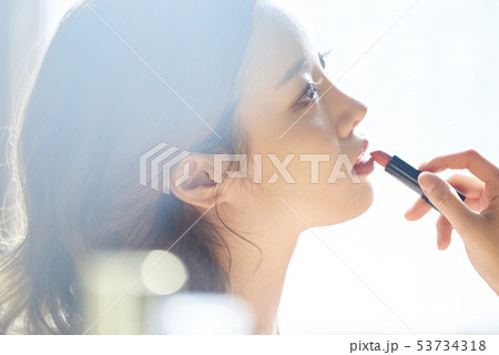 女性　ビューティー 53734318