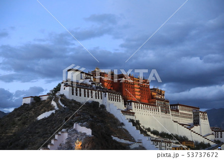 スポット 旅行 有名 53737672