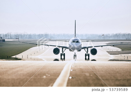 Traffic at airport 53739589
