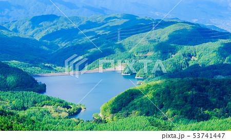 大菩薩峠から見る大菩薩湖(上日川ダム) 大菩薩峠から見る大菩薩湖(上日川ダム) 53741447