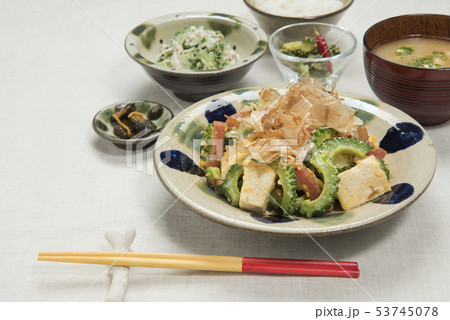 ゴーヤチャンプル定食 53745078
