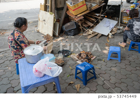 ベトナムの屋台 ベトナムの屋台 53745449