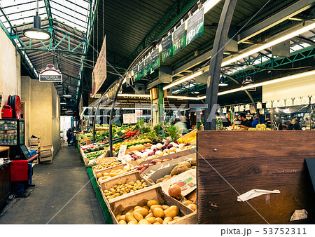 パリのマルシェ マルシェ・デ・ザンファン・ルージュ パリのマルシェ マルシェ・デ・ザンファン・ルージュ 53752311