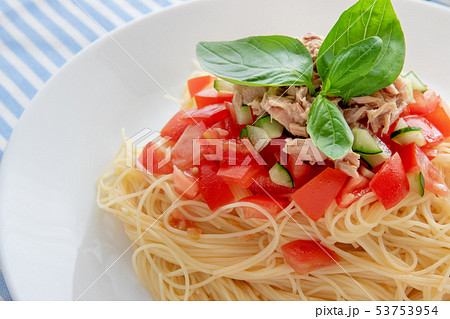 トマトとツナの冷製パスタ 53753954