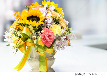 Beautiful bouquet of flowers colorful, flower Beautiful bouquet of flowers colorful, flower 53763959
