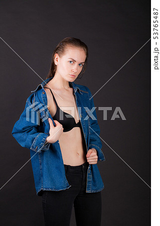 studio portrait of a very thin young woman  53765487
