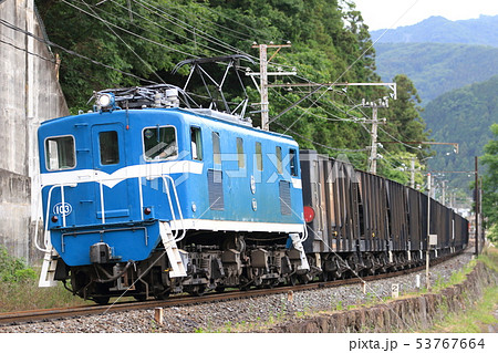 秩父鉄道デキ103号機牽引の鉱石貨物列車 53767664