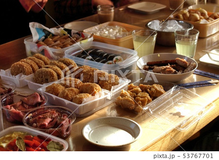 持ち寄りパーティー 53767701