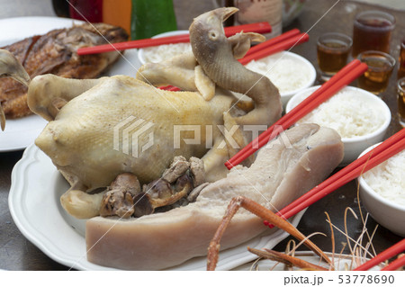 Food to pay respect to the Chinese New Year 53778690