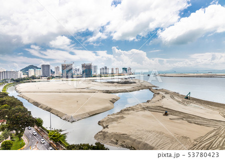 Elevated view of Penang's Gurney Drive sea 53780423