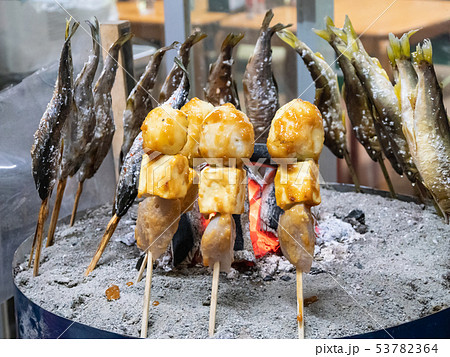 徳島県三好市・祖谷の郷土料理でこまわし 鮎・山芋・こんにゃくの串焼き 徳島県三好市・祖谷の郷土料理でこまわし 鮎・山芋・こんにゃくの串焼き 53782364