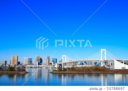 東京都 都市風景 レインボーブリッジ周辺の風景 東京都 都市風景 レインボーブリッジ周辺の風景 53788697