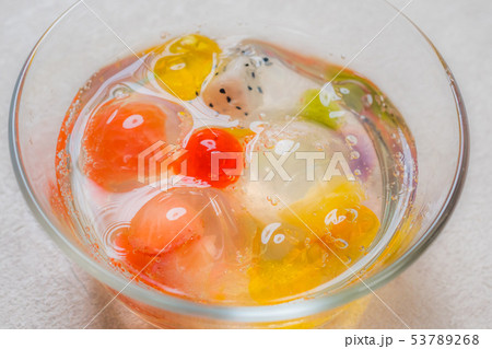 九龍球 香港のゼリー Spherical jelly popular in Hong Kong 九龍球 香港のゼリー Spherical jelly popular in Hong Kong 53789268