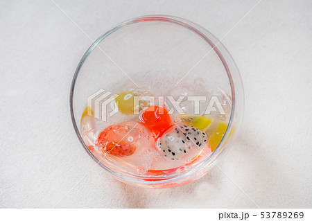 九龍球  香港のゼリー　Spherical jelly popular in Hong Kong 53789269