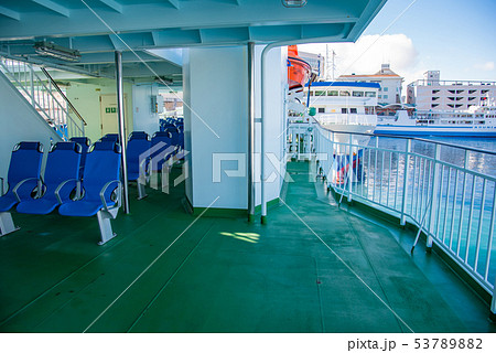 沖縄　座間味島行きフェリー　那覇　泊港　とまりんに停泊中のフェリーざまみ3 53789882