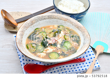 夏のさっぱり料理、冷や汁・ひや汁(鯖・サバの水煮缶使用)。 夏のさっぱり料理、冷や汁・ひや汁(鯖・サバの水煮缶使用)。 53792518