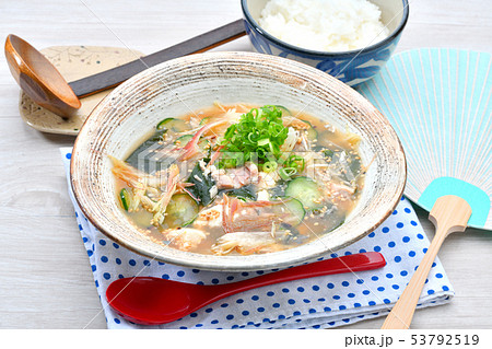 夏のさっぱり料理、冷や汁・ひや汁(鯖・サバの水煮缶使用)。 夏のさっぱり料理、冷や汁・ひや汁(鯖・サバの水煮缶使用)。 53792519