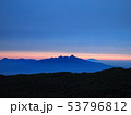 鳳凰山から見た八ヶ岳のシルエット 53796812