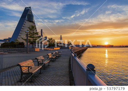 青森観光物産館 青い海公園の夕陽 青森観光物産館 青い海公園の夕陽 53797179
