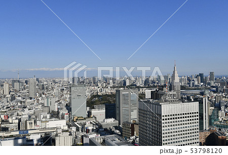 日本の東京都市景観 新宿駅や大手町、丸ノ内、東京スカイツリー、新国立競技場、東京タワーなどを一望 日本の東京都市景観 新宿駅や大手町、丸ノ内、東京スカイツリー、新国立競技場、東京タワーなどを一望 53798120