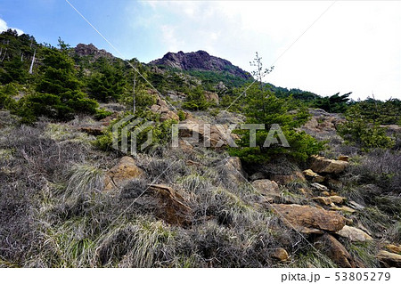 八巻山への岩場 53805279