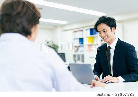 窓口 営業 相談 契約 説明 販売 運用 相続 投資 53807535