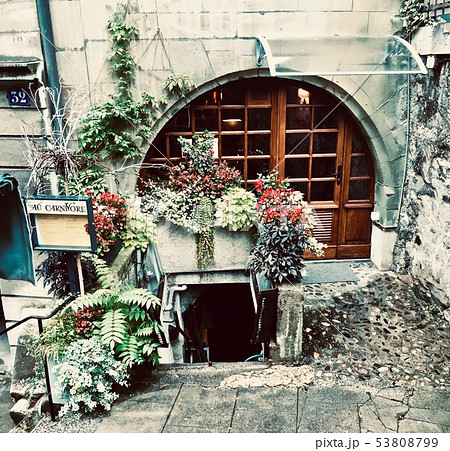ヨーロッパの風景 居心地の良い カフェ レストラン 2 53808799