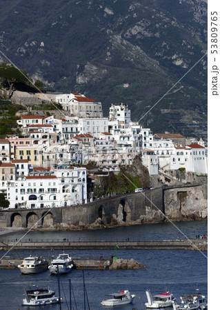 アマルフィーの風景　イタリア 53809765
