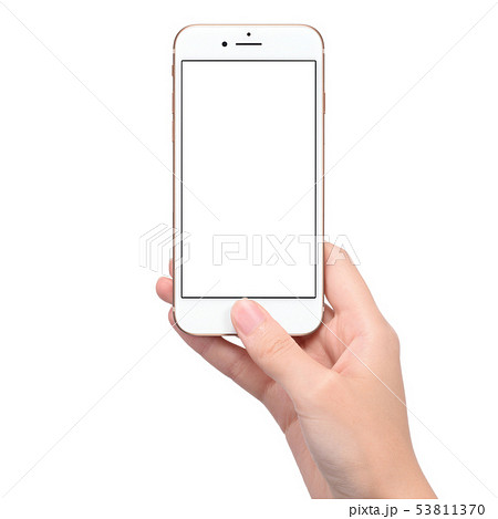 スマートフォンを操作する女性の手 53811370
