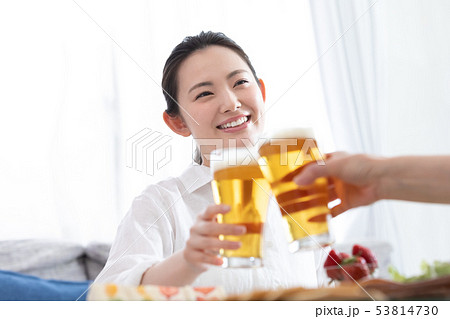 ビール 乾杯 ビール 乾杯 53814730