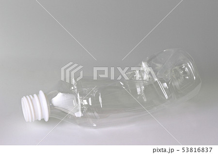 ペットボトル 53816837