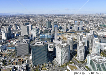 日本の横浜都市景観 横浜駅方面を望む(画面奥に新横浜駅)=2019年(平成31年)1月27日撮影 日本の横浜都市景観 横浜駅方面を望む(画面奥に新横浜駅)=2019年(平成31年)1月27日撮影 53818225