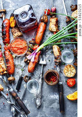 Grilled vegetables, meat and sausage 53823215