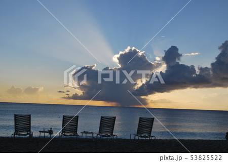 ケイマン諸島 53825522