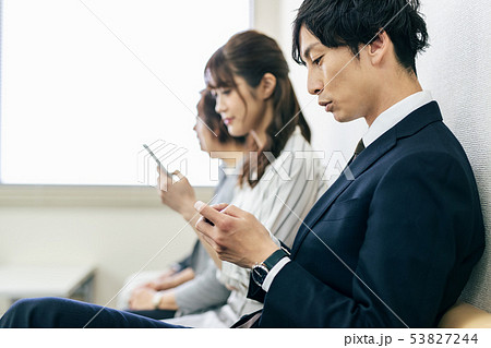 待合室 待ち時間 ロビー 受付 窓口 スマホ 53827244