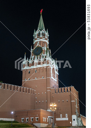 Spasskaya Tower on Red Square, night view. Moscow, Russia Spasskaya Tower on Red Square, night view. Moscow, Russia 53831693