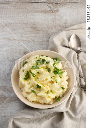 Mashed potatoes with butter Mashed potatoes with butter 53833142