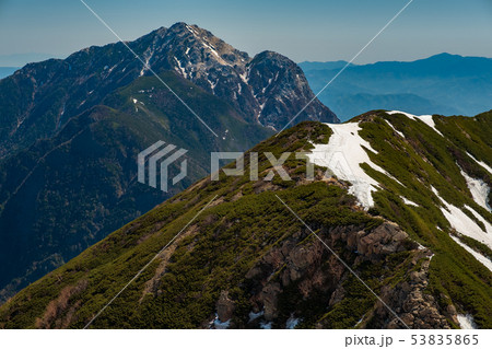 南アルプス  甲斐駒ヶ岳　（仙丈ケ岳から望む） 53835865