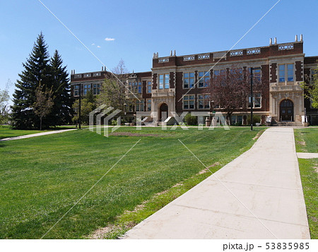 University of Alberta内の敷地と校舎 53835985